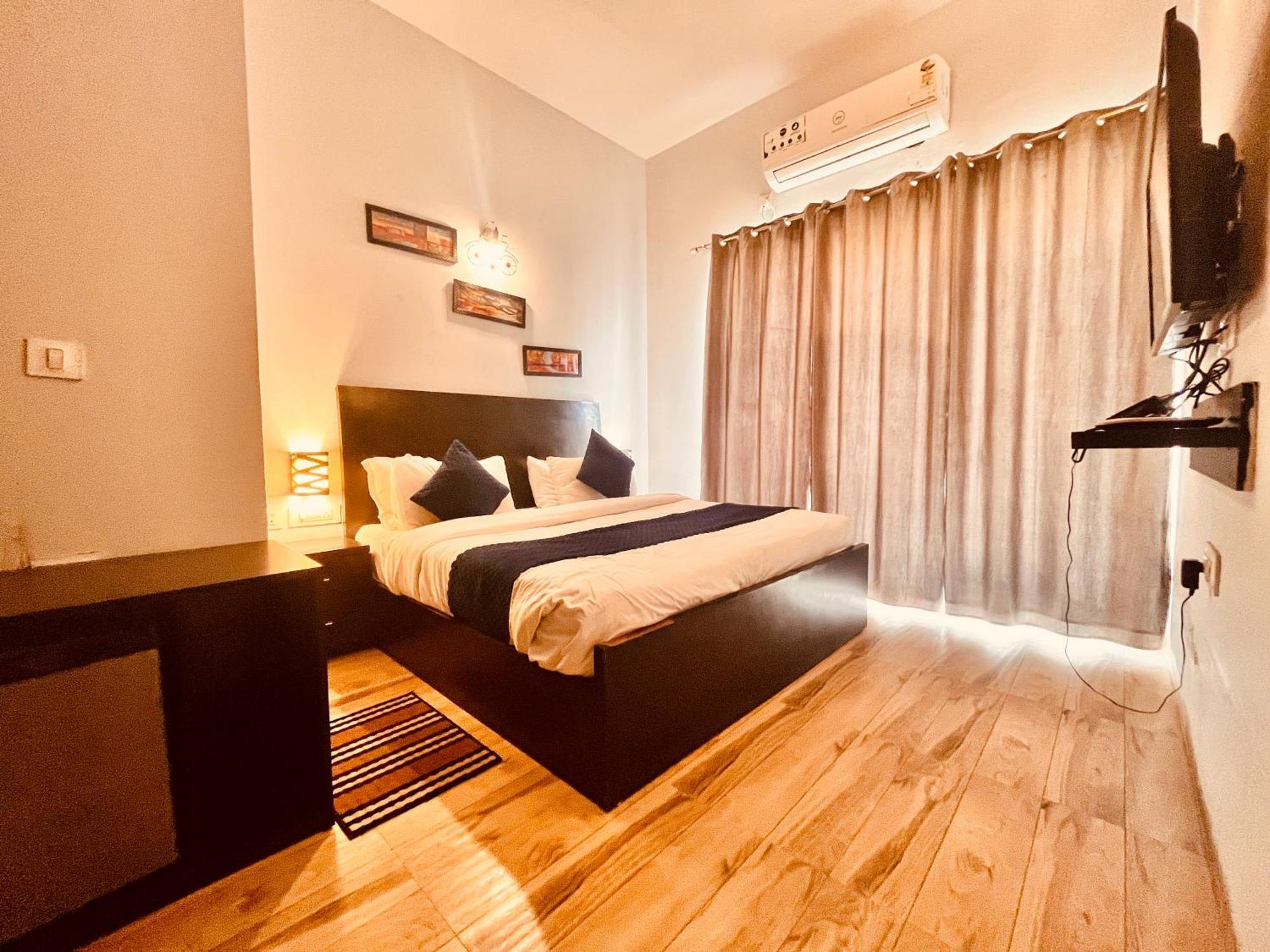 Pearl Grand Boutique Cottage In Omaxe Anandam Vrindavan - #Premium Ac Rooms With Balcony #Big Parking #Lift #Garden #Peaceful Area #Near Prem Mandir #Property Of The Year #Most Awarded Екстер'єр фото