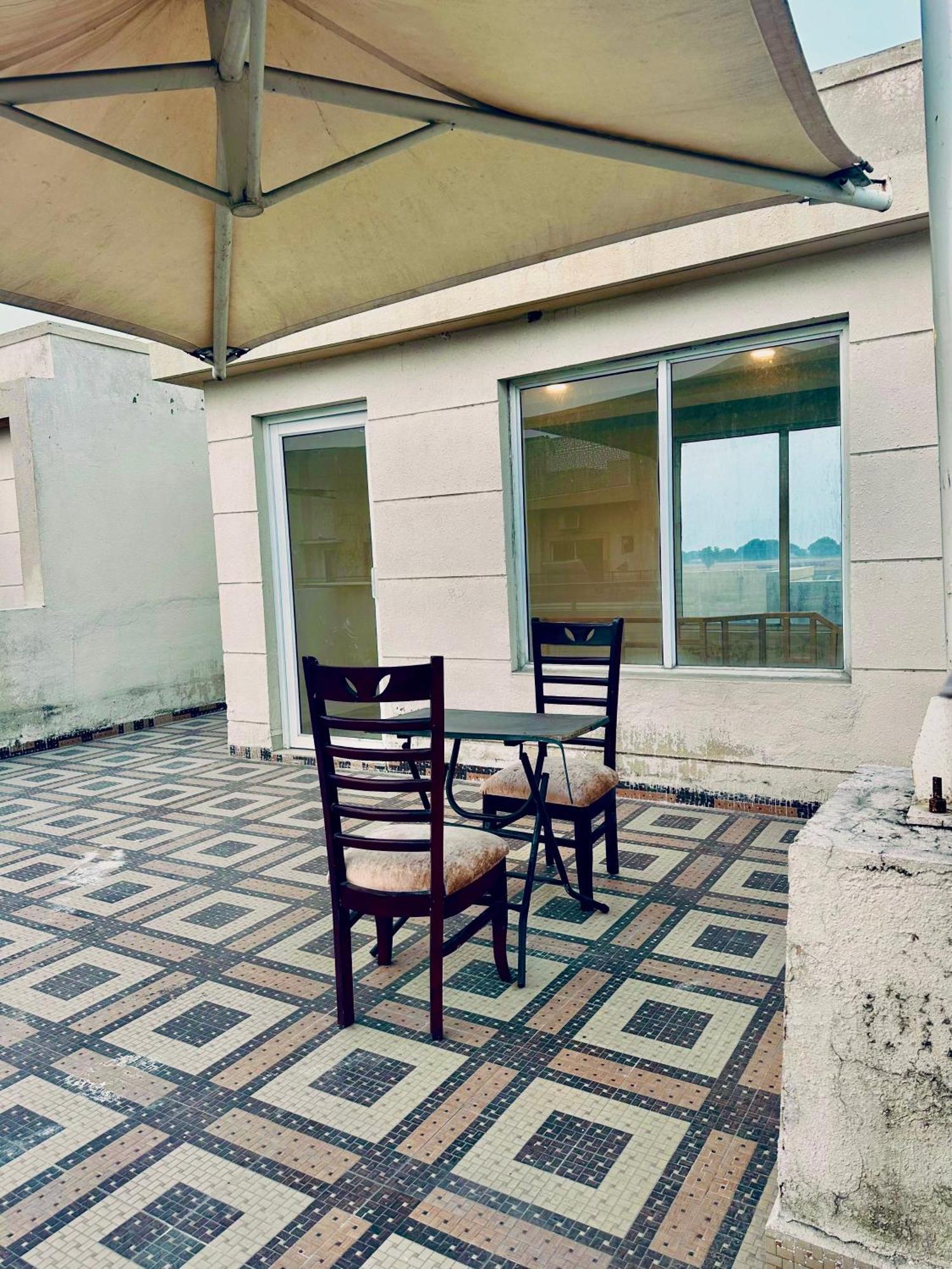 Pearl Grand Boutique Cottage In Omaxe Anandam Vrindavan - #Premium Ac Rooms With Balcony #Big Parking #Lift #Garden #Peaceful Area #Near Prem Mandir #Property Of The Year #Most Awarded Екстер'єр фото