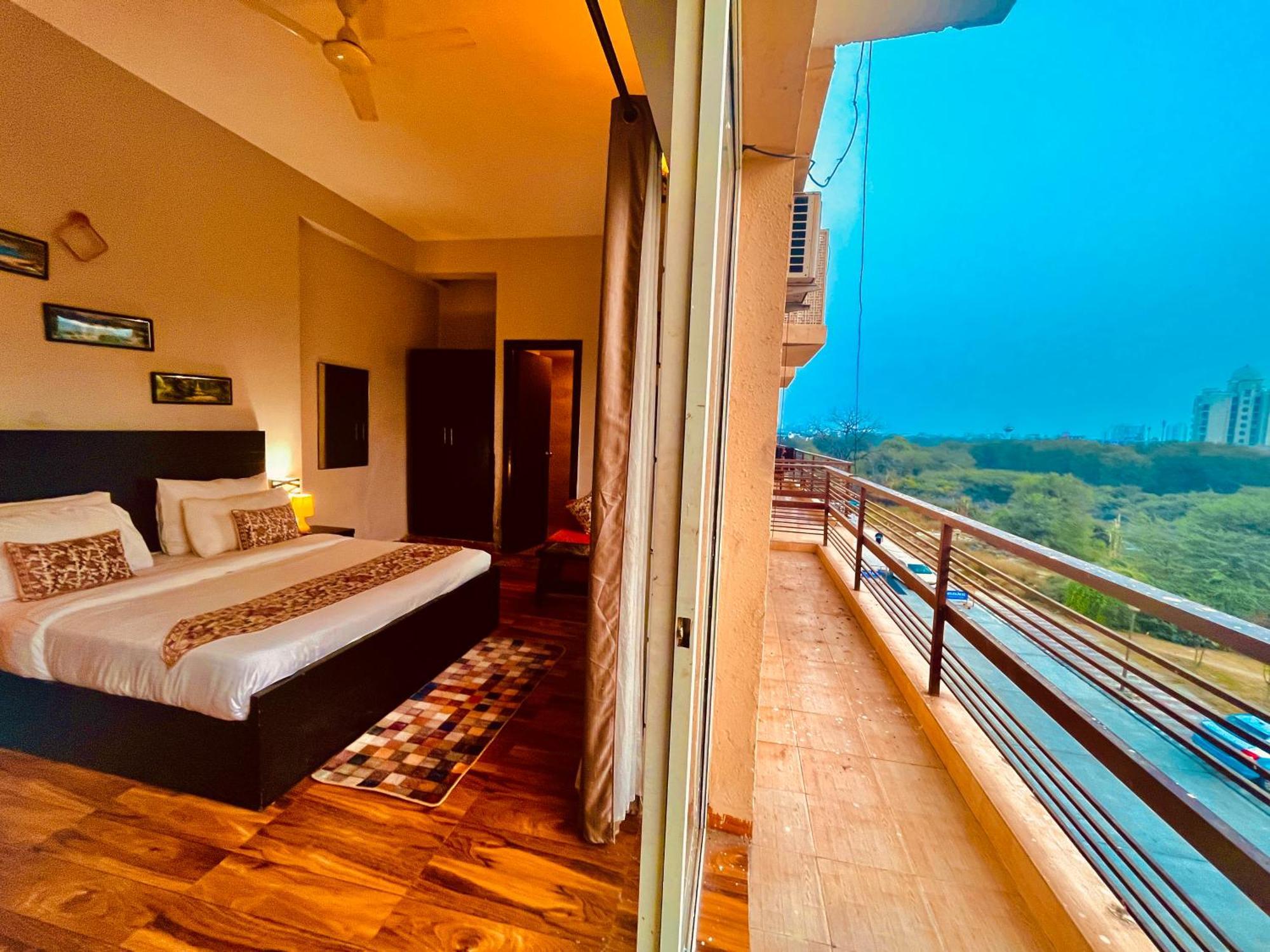 Pearl Grand Boutique Cottage In Omaxe Anandam Vrindavan - #Premium Ac Rooms With Balcony #Big Parking #Lift #Garden #Peaceful Area #Near Prem Mandir #Property Of The Year #Most Awarded Екстер'єр фото